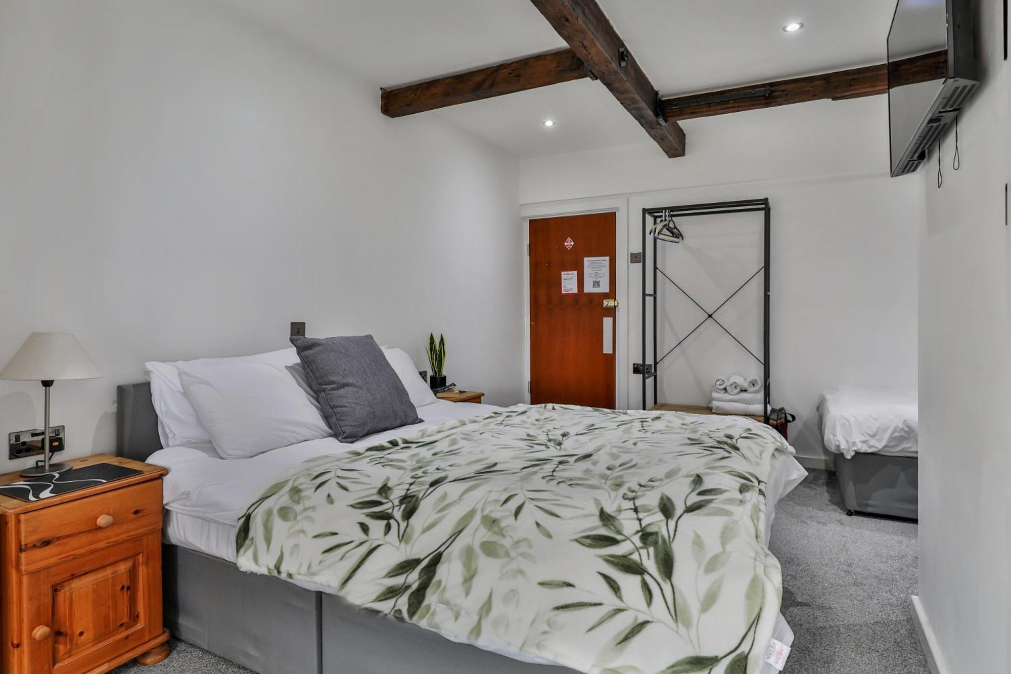 Serenity Guest House Скарборо Экстерьер фото