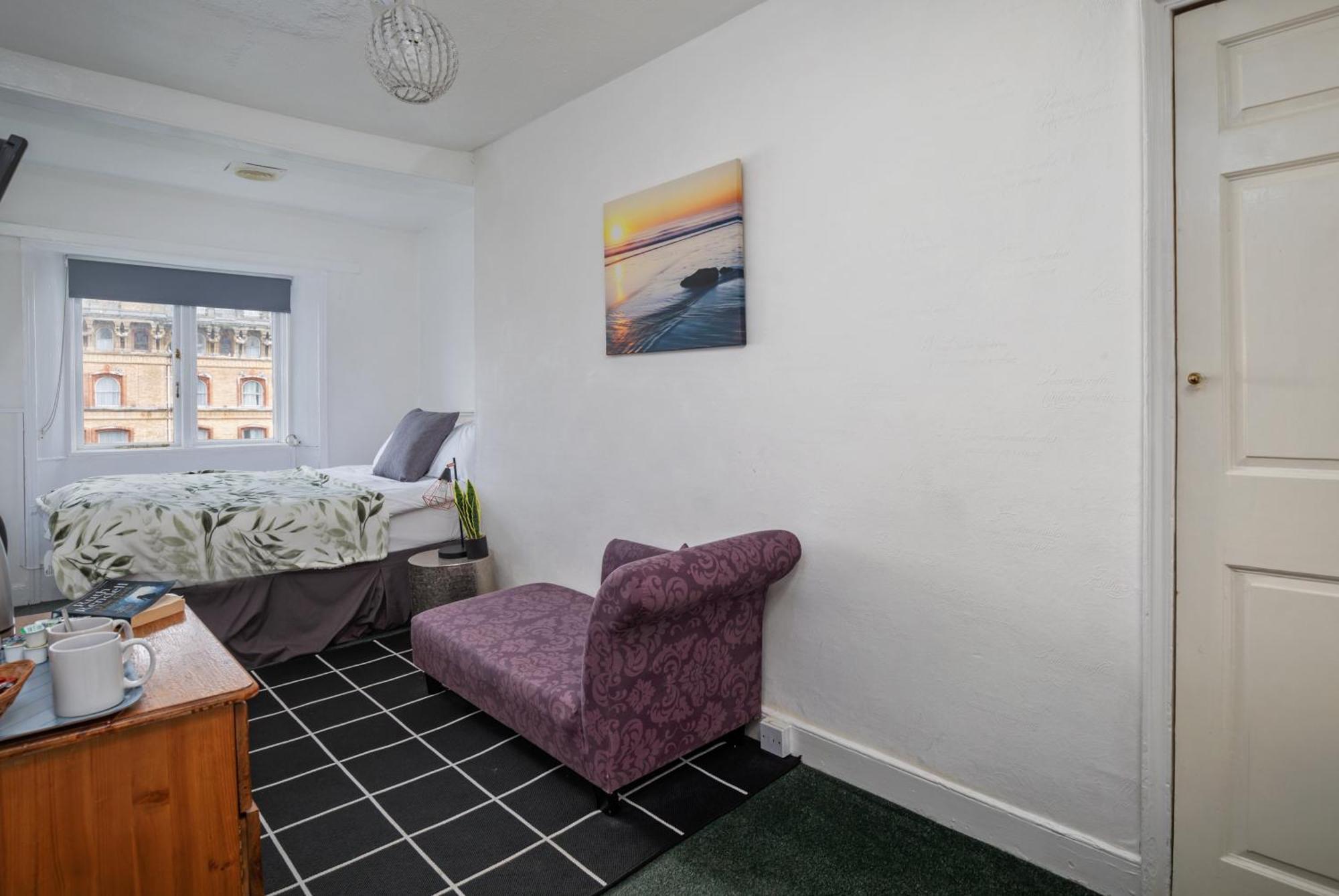 Serenity Guest House Скарборо Экстерьер фото