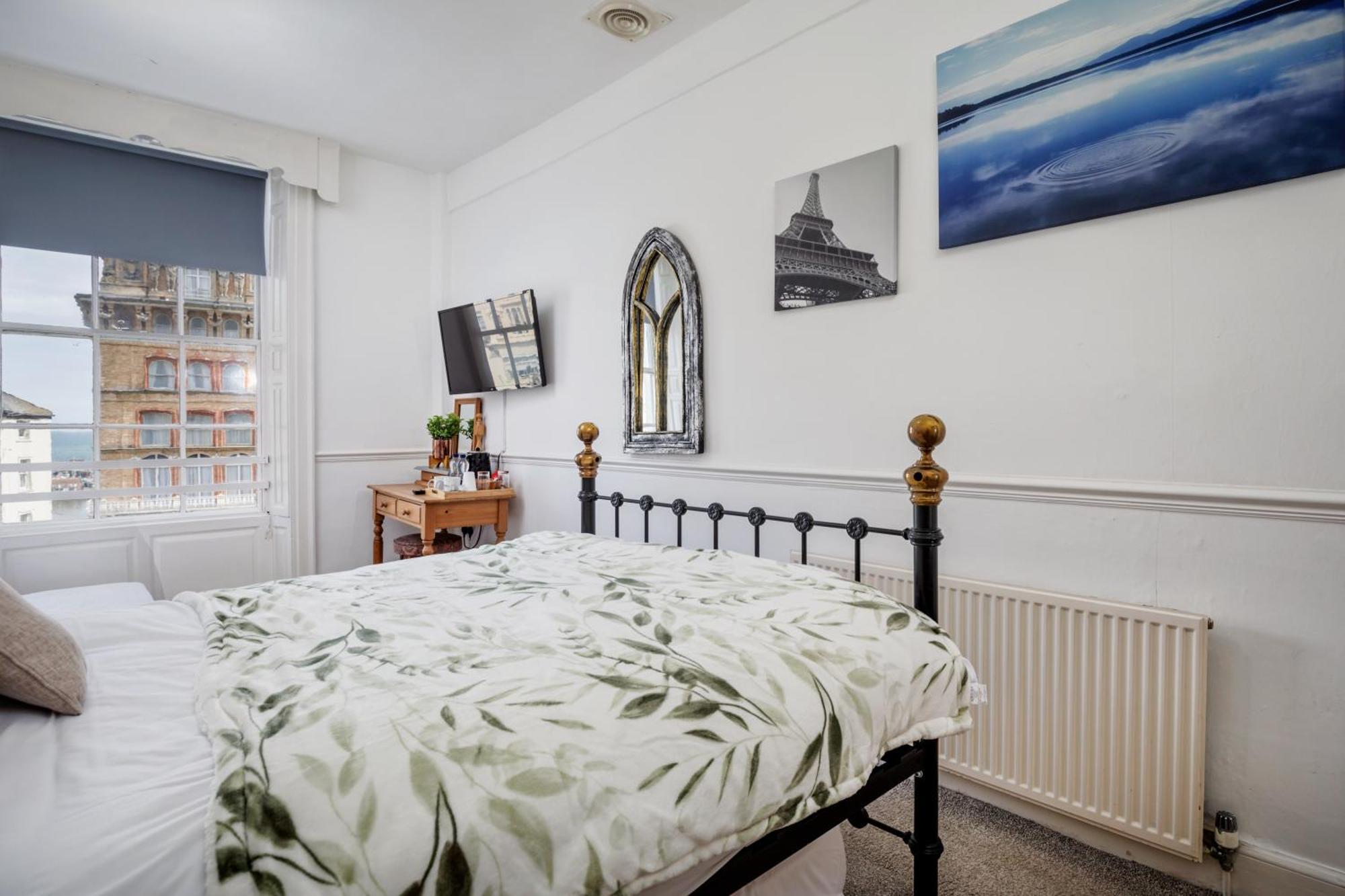 Serenity Guest House Скарборо Экстерьер фото