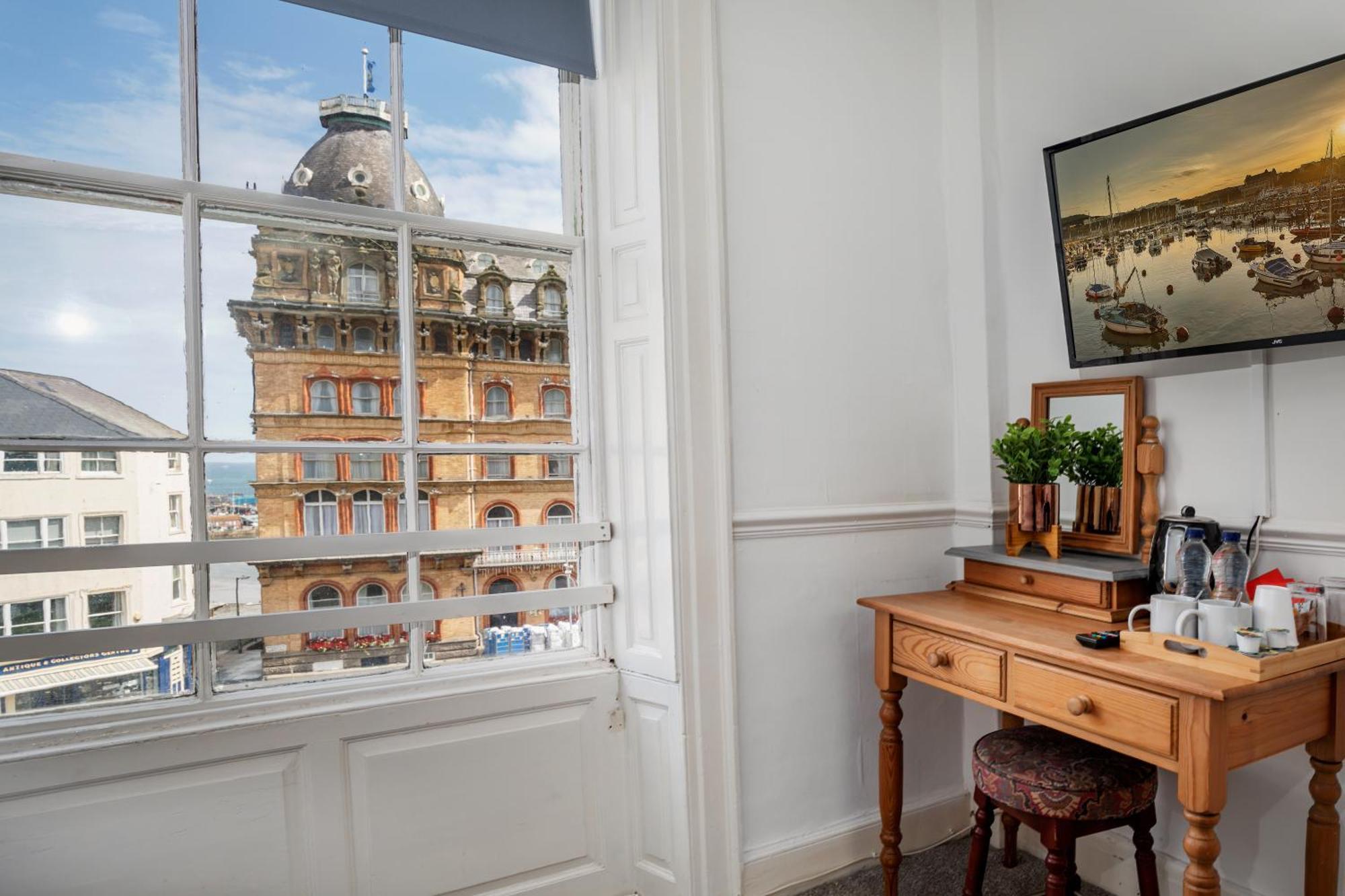 Serenity Guest House Скарборо Экстерьер фото