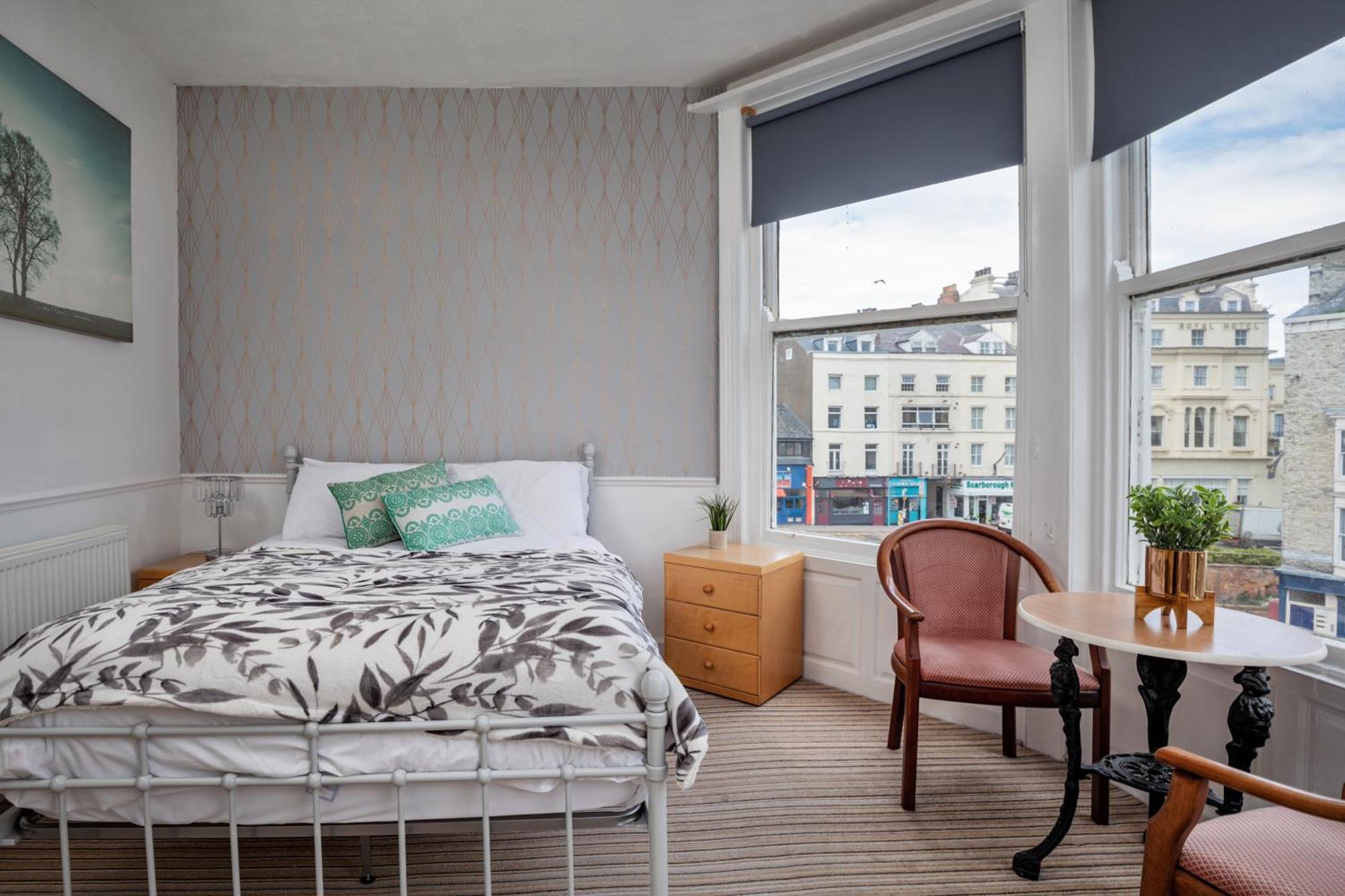 Serenity Guest House Скарборо Экстерьер фото